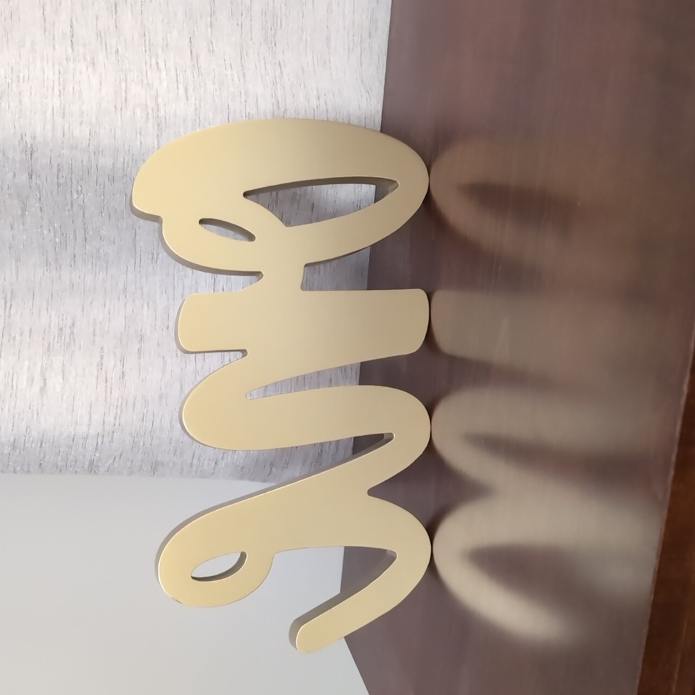 "One" Solid Wood Sign - Picture 2 of 2